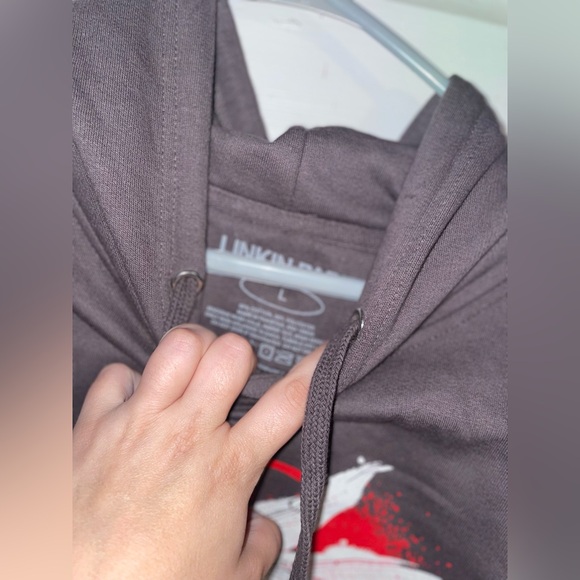 NWOT Linkin park L Gray and Red Graphic Hoodie - Picture 4 of 5